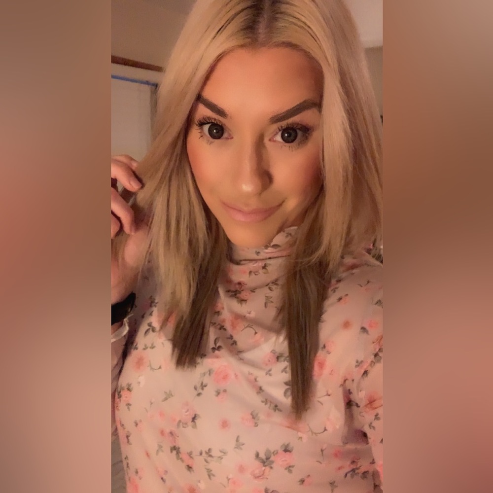 Meet your Posher, Ellie